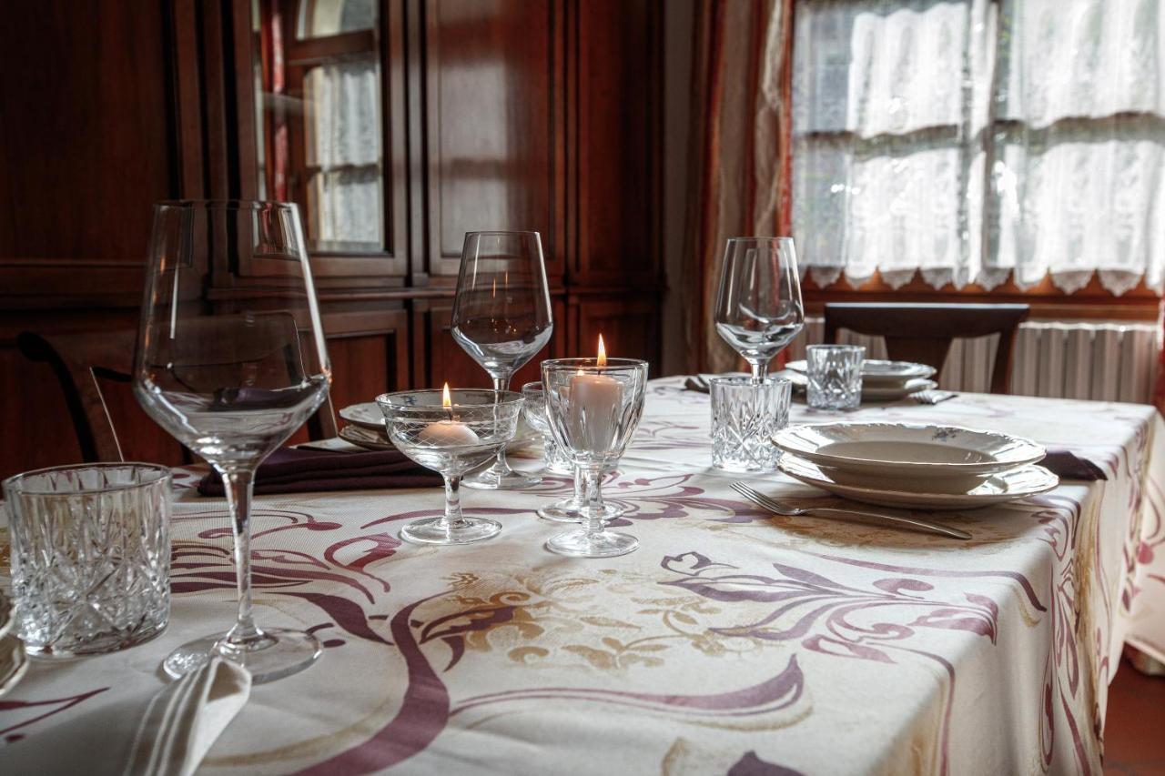 Il Como' Della Civetta - Taverna “La Fenice” Stazzona Luaran gambar