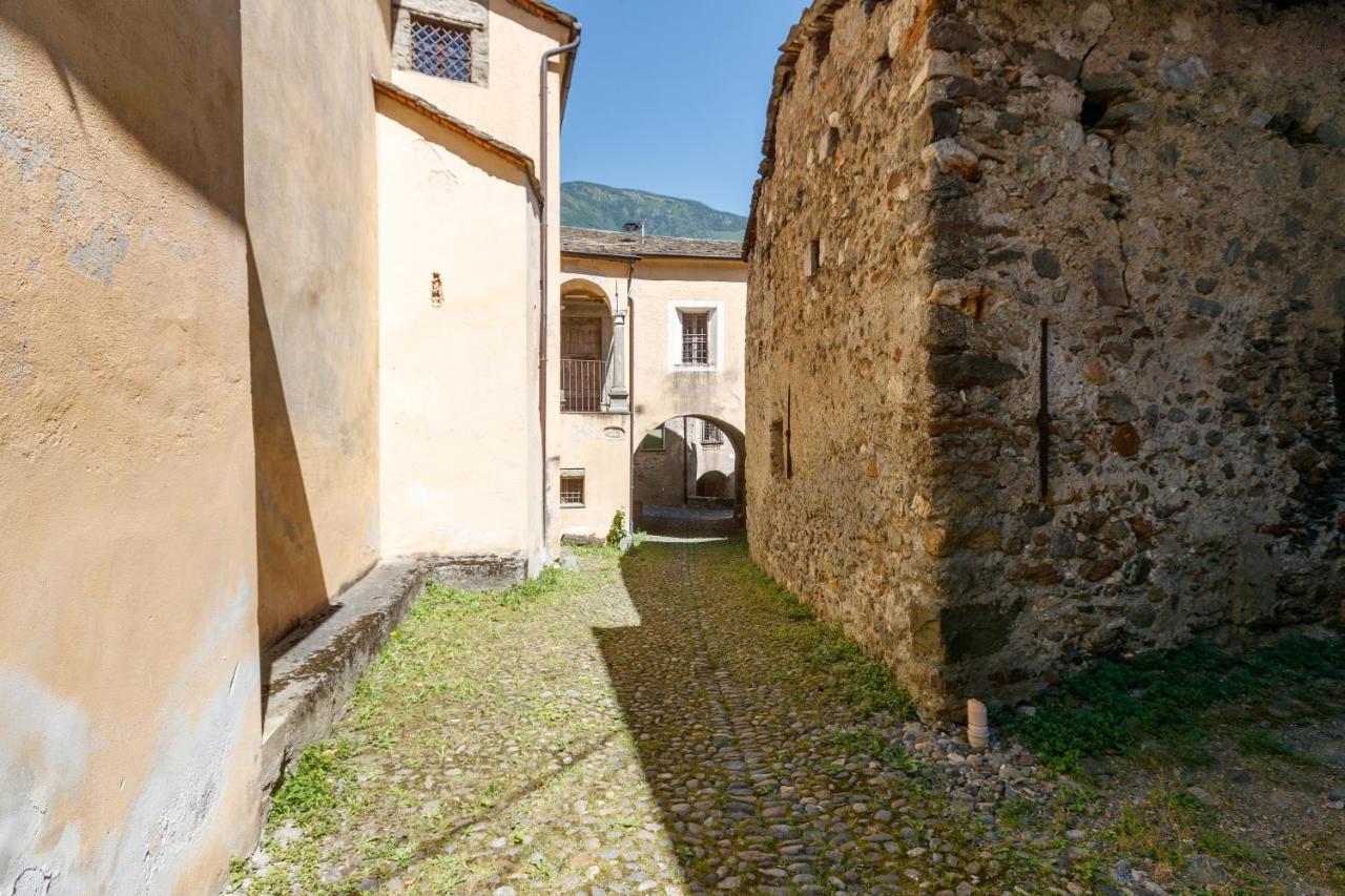 Il Como' Della Civetta - Taverna “La Fenice” Stazzona Luaran gambar