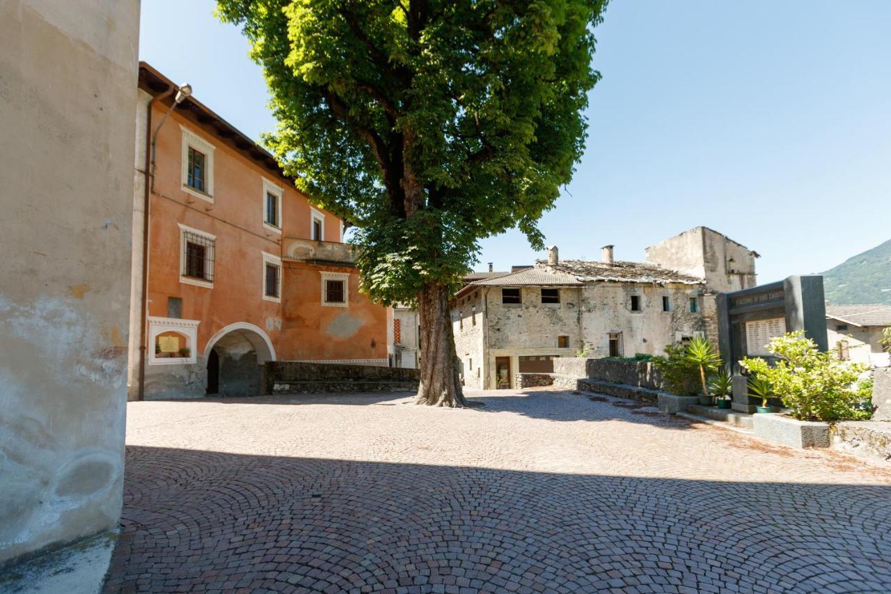 Il Como' Della Civetta - Taverna “La Fenice” Stazzona Luaran gambar